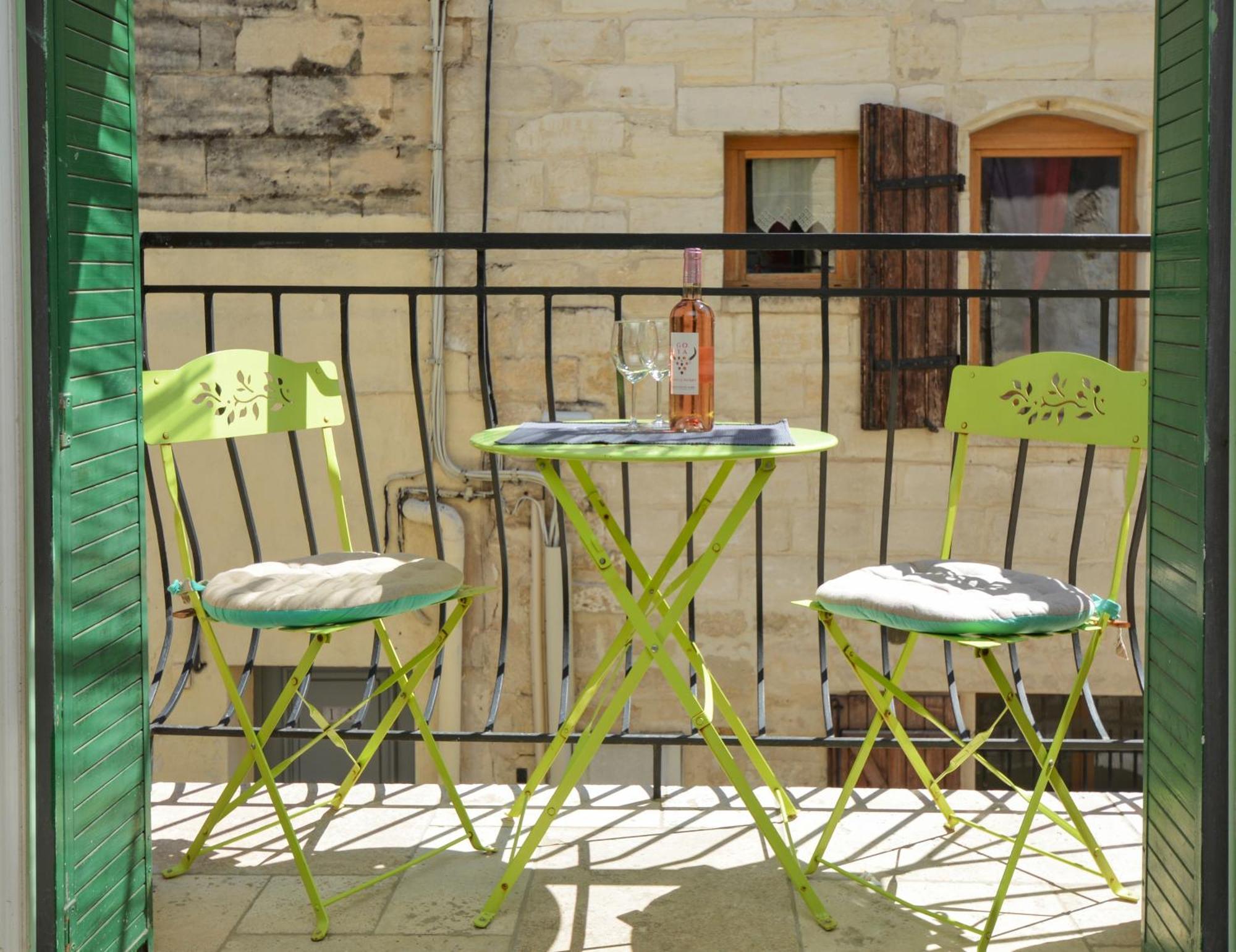 Maison Le Petit Balcon Beaucaire Beaucaire  Exterior foto
